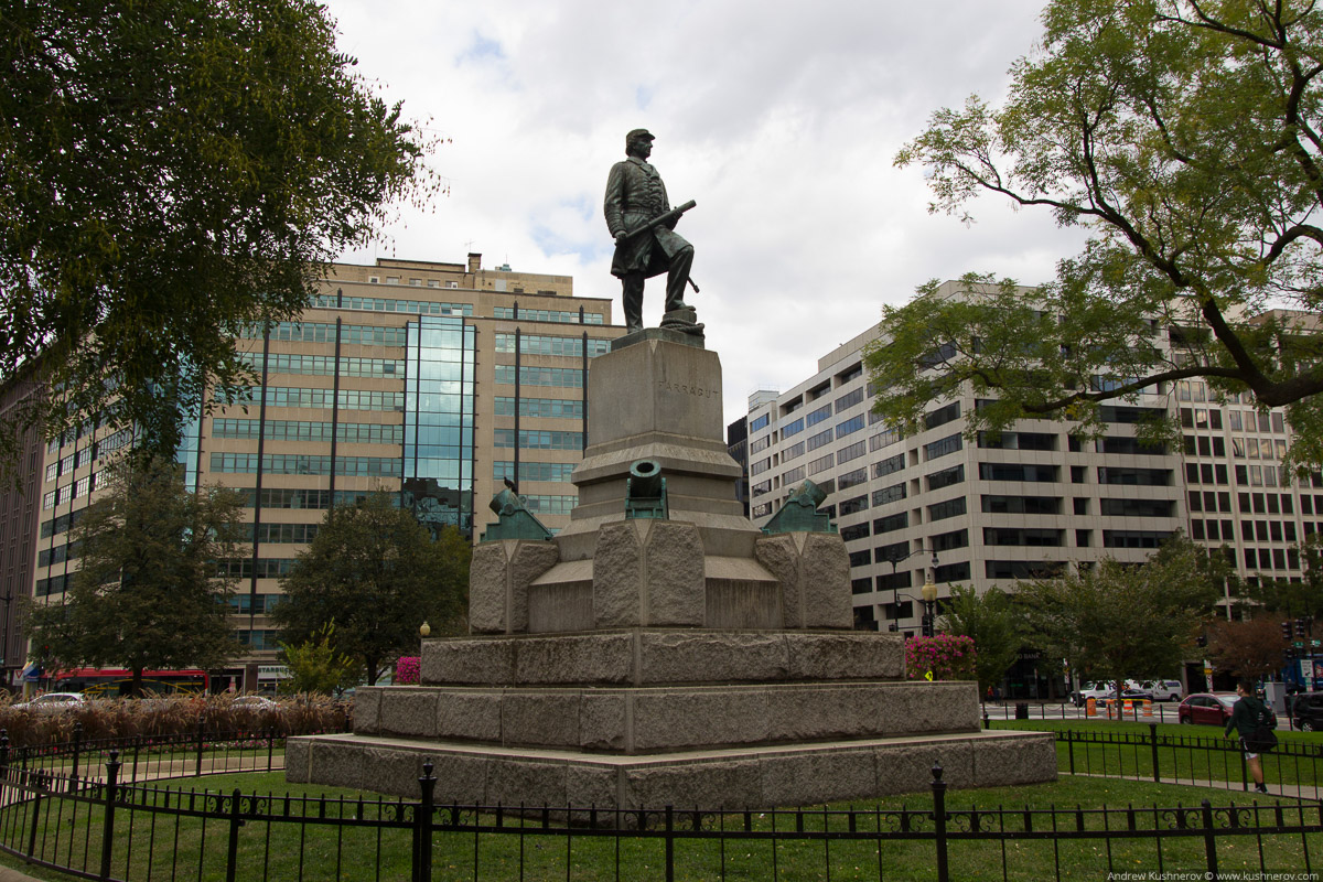 Вашингтон, округ Колумбия. Памятник Фаррагуту
